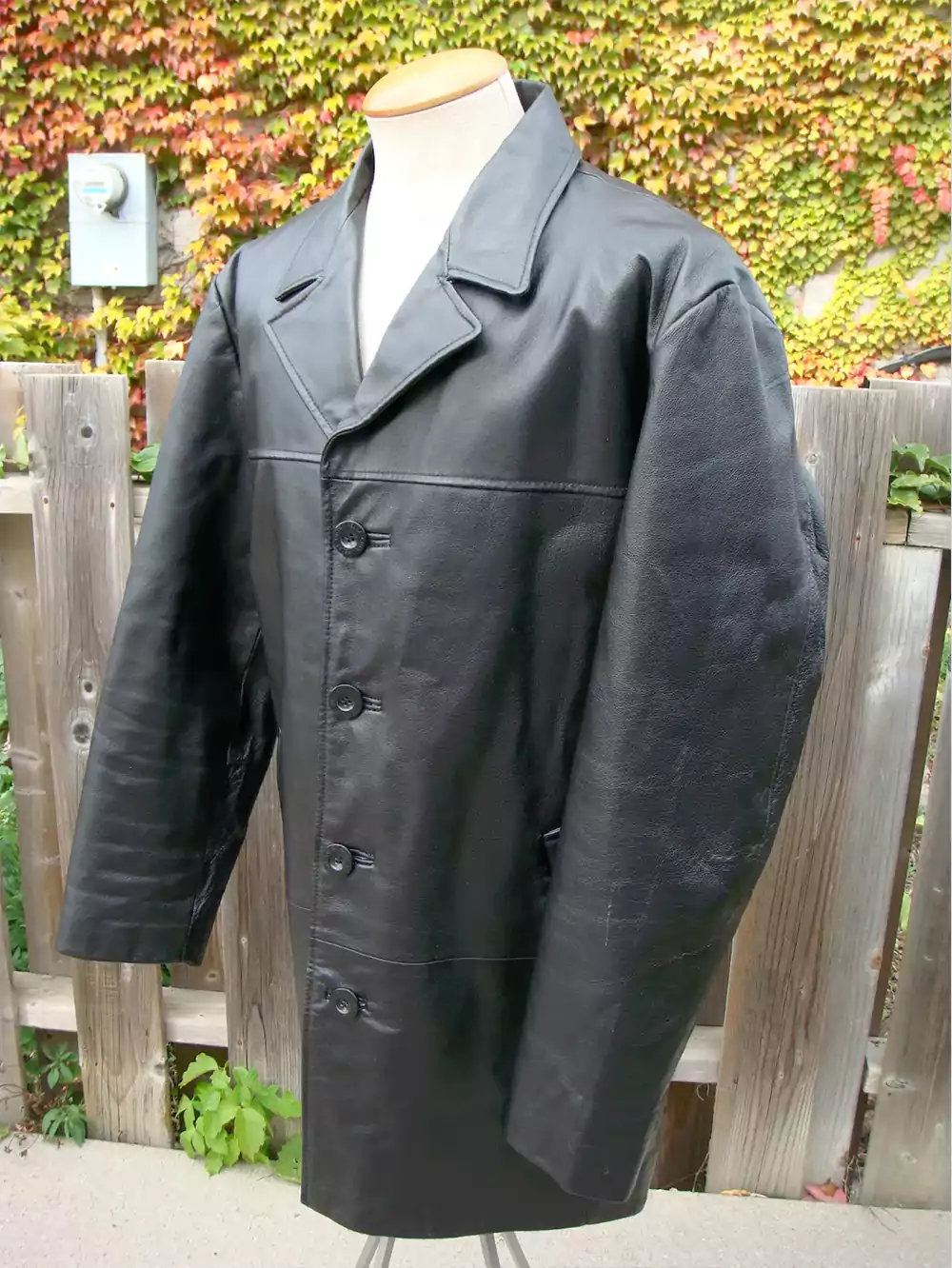 Genuine-Pelle-Pelle-Black-Long-Leather-Coat.webp