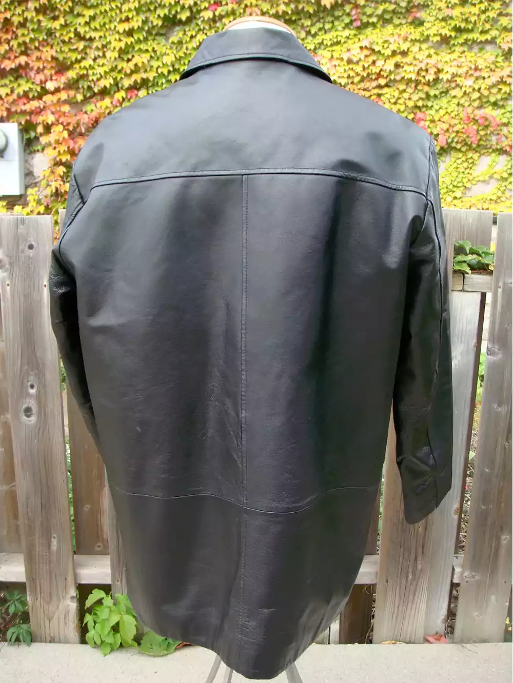 Genuine-Pelle-Pelle-Black-Long-Leather-Coat1.webp