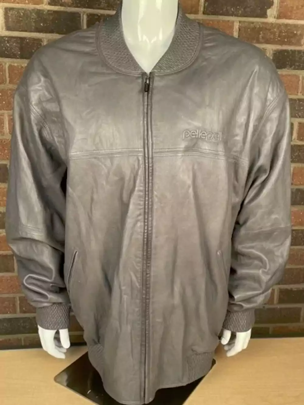 Pelle-Pelle-Grey-Men-Bomber-Leather-Jacket.webp